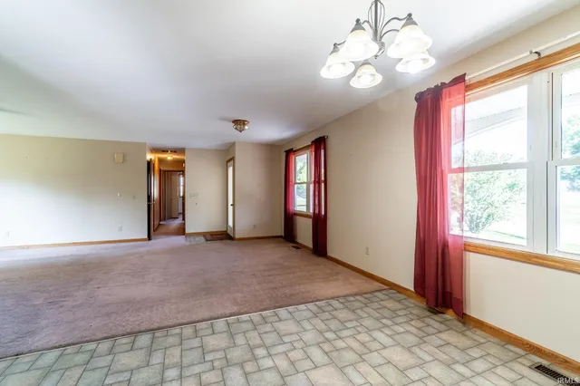 $350,000 | 9540 East 500 South, Wolcottville, IN 46795