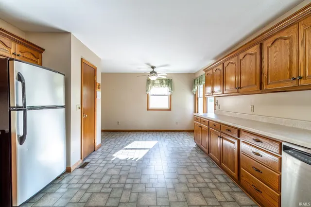 $350,000 | 9540 East 500 South, Wolcottville, IN 46795