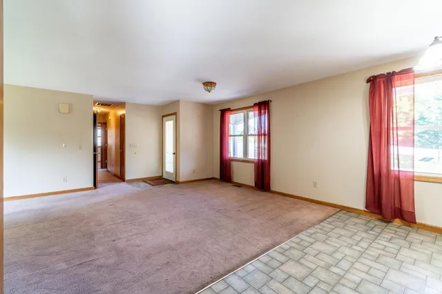 $350,000 | 9540 East 500 South, Wolcottville, IN 46795