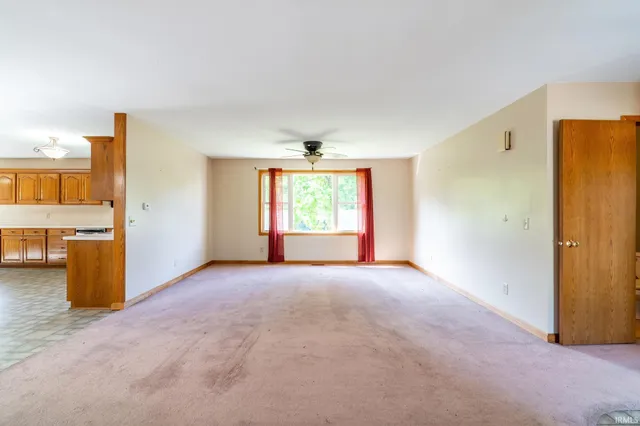 $350,000 | 9540 East 500 South, Wolcottville, IN 46795