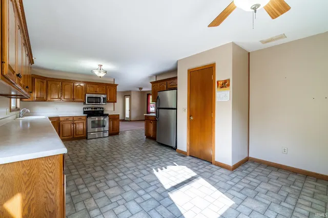 $350,000 | 9540 East 500 South, Wolcottville, IN 46795