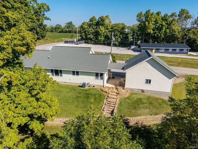 $350,000 | 9540 East 500 South, Wolcottville, IN 46795