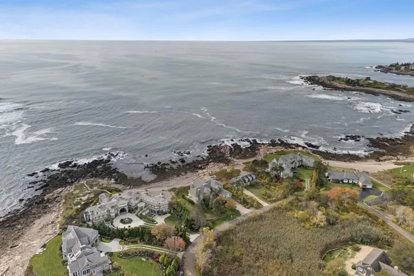 $15,000,000 | 17 Seaview Avenue, Kennebunkport, ME 04046