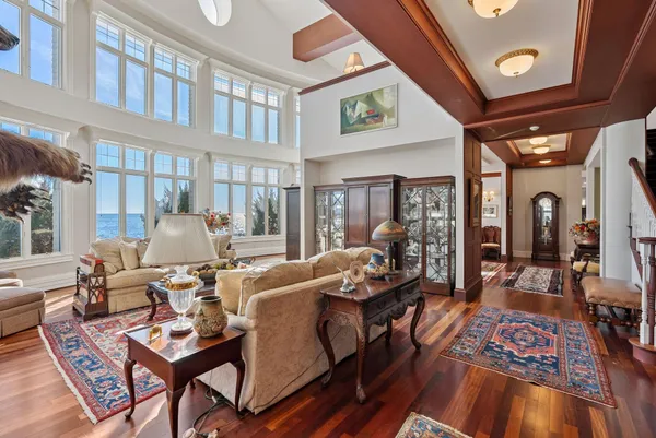 $15,000,000 | 17 Seaview Avenue, Kennebunkport, ME 04046