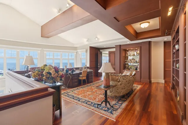 $20,000,000 | 17 Seaview Avenue, Kennebunkport, ME 04046