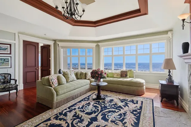 $20,000,000 | 17 Seaview Avenue, Kennebunkport, ME 04046