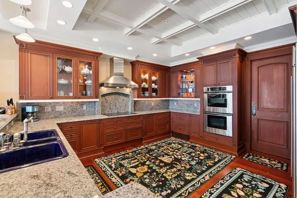 $15,000,000 | 17 Seaview Avenue, Kennebunkport, ME 04046