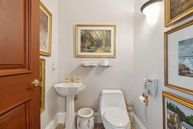 $20,000,000 | 17 Seaview Avenue, Kennebunkport, ME 04046