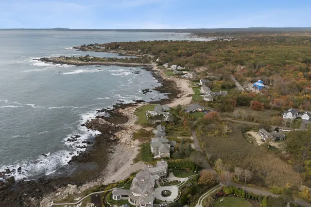 $20,000,000 | 17 Seaview Avenue, Kennebunkport, ME 04046