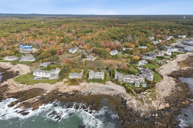$20,000,000 | 17 Seaview Avenue, Kennebunkport, ME 04046