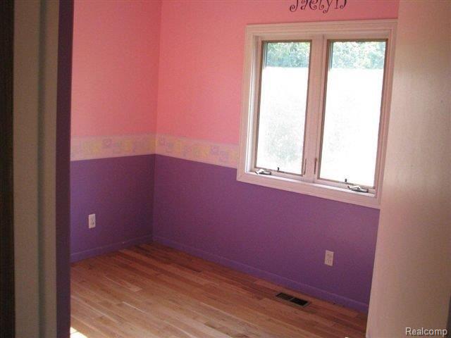 264 Myers Road Lapeer, MI 48446 - Photo 11 of 14 11.jpg