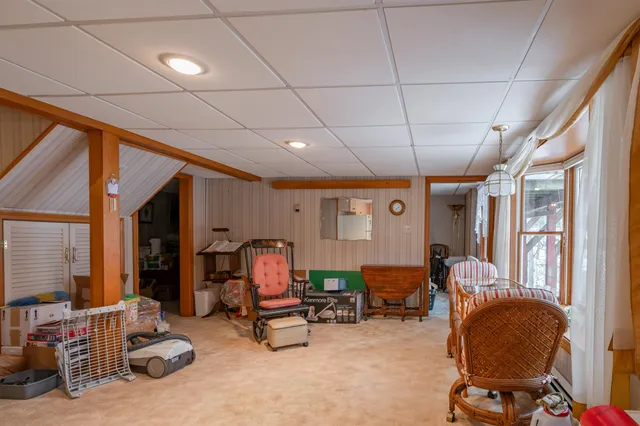 $900,000 | 226 Amesbury Road, Kensington, NH 03833