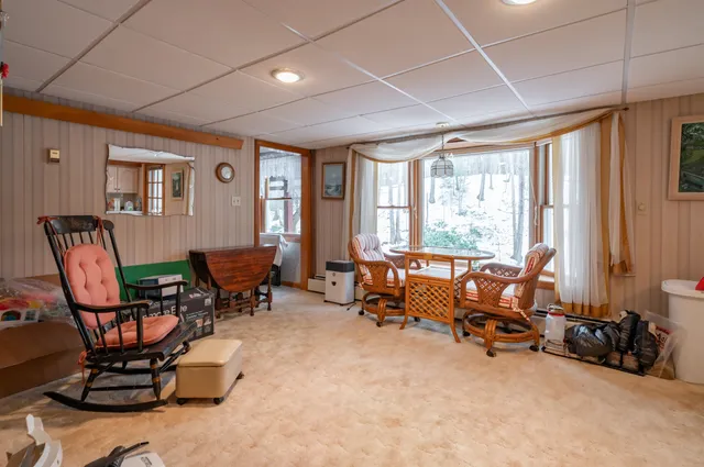 $900,000 | 226 Amesbury Road, Kensington, NH 03833