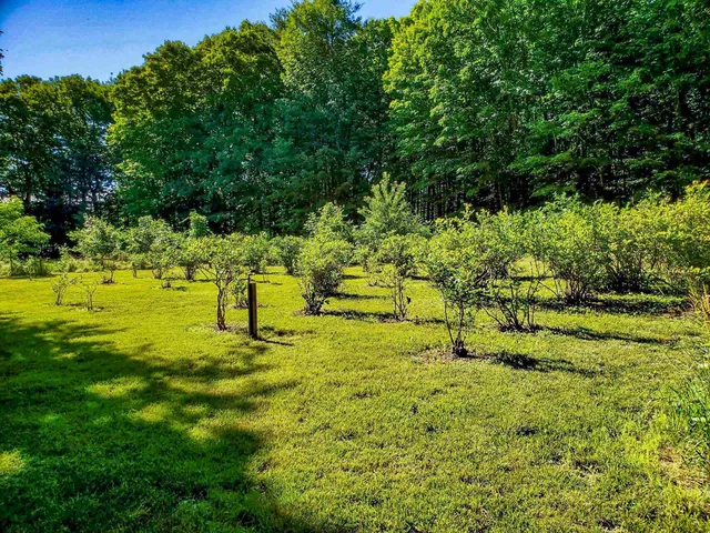 $900,000 | 226 Amesbury Road, Kensington, NH 03833