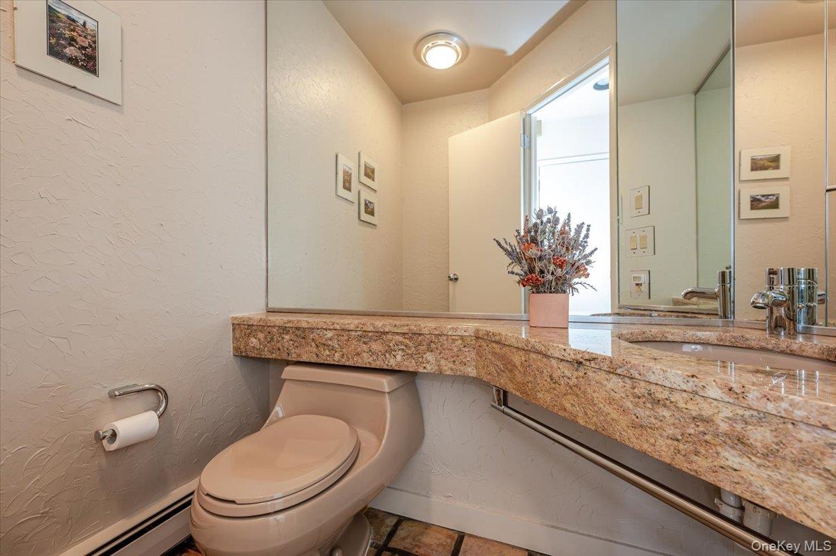 20 Whitman Road Great Neck, NY 11023 - Photo 12 of 26