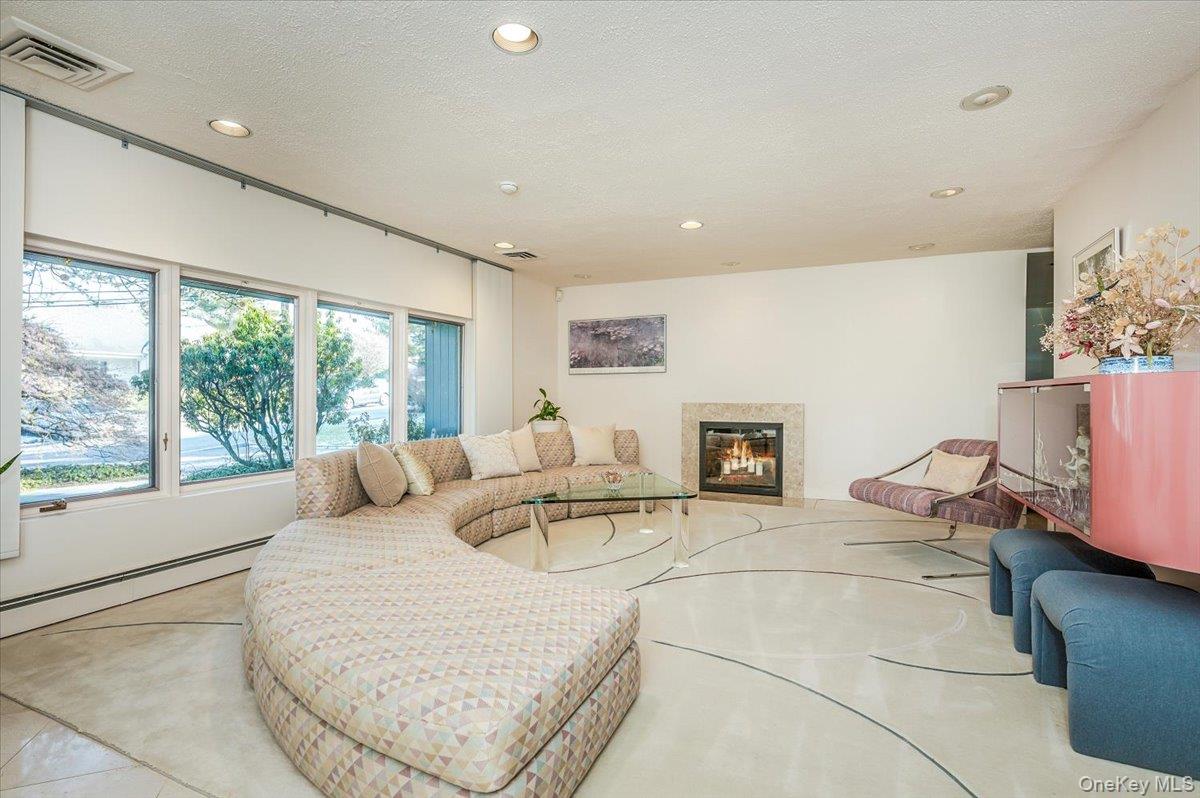 20 Whitman Road Great Neck, NY 11023 - Photo 7 of 26