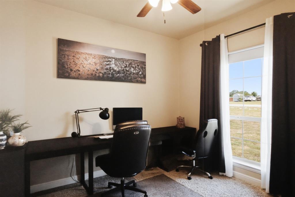 223 Cottongame Road Weatherford, TX 76088 - Photo 5 of 39