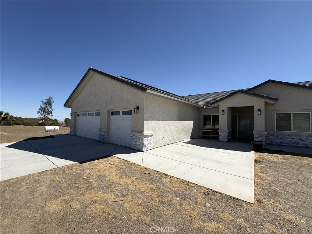 9591 Burbank Road Phelan, CA 92371 - Photo 1 of 11