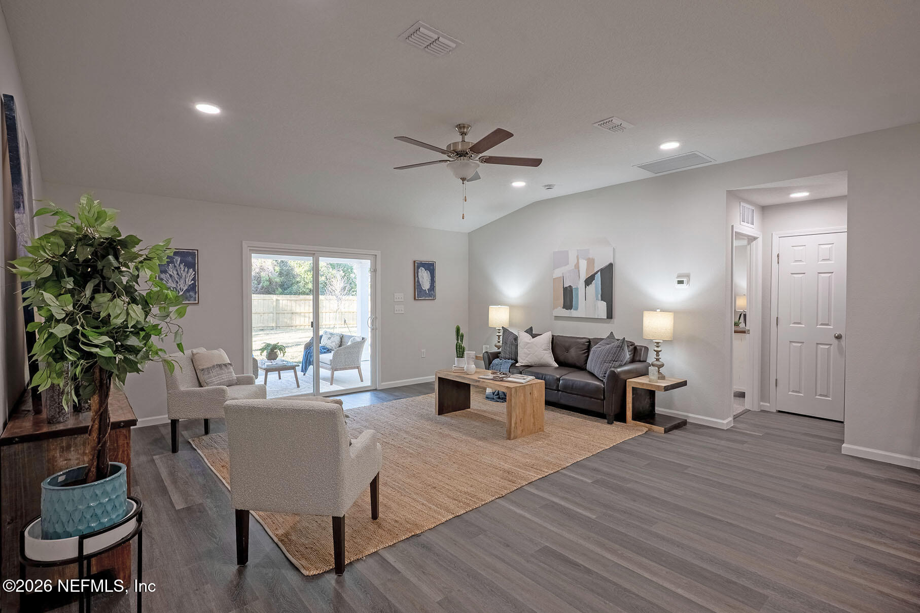 1639 Lakewood Road Jacksonville, FL 32207 - Photo 26 of 39 a living room with furniture
