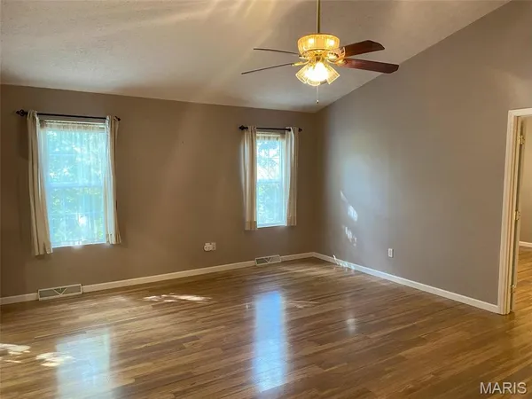 $200,000 | 503 North Creek Crossing, Trenton, IL 62293