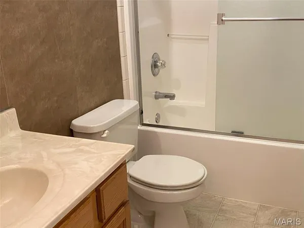 $200,000 | 503 North Creek Crossing, Trenton, IL 62293