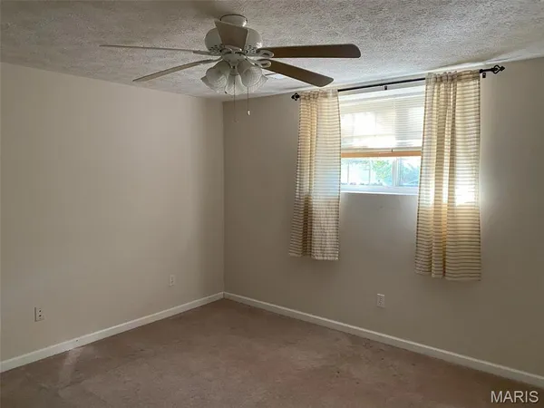 $200,000 | 503 North Creek Crossing, Trenton, IL 62293