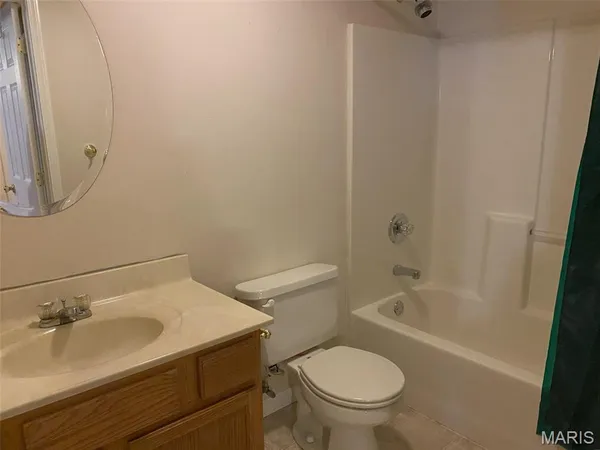 $200,000 | 503 North Creek Crossing, Trenton, IL 62293