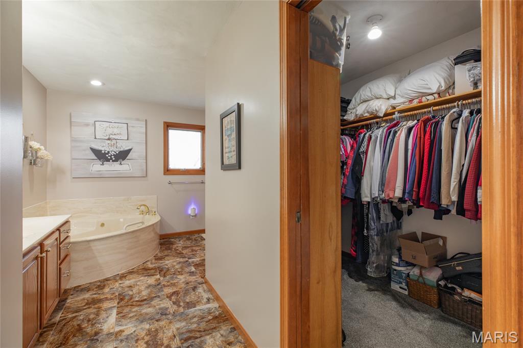 18 Lake Drive Moro, IL 62067 - Photo 21 of 58