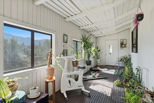 $450,000 | 45430 Lauri Lane, Oakhurst, CA 93644