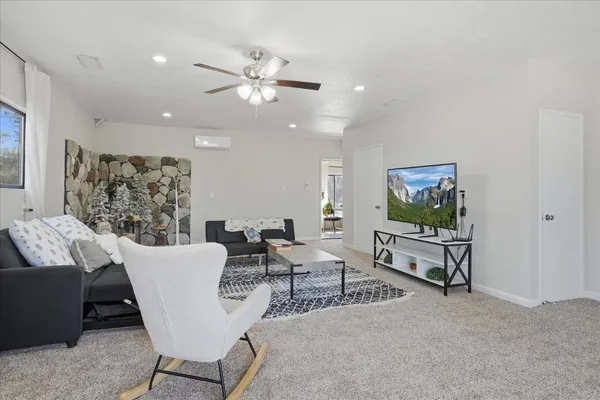 $450,000 | 45430 Lauri Lane, Oakhurst, CA 93644