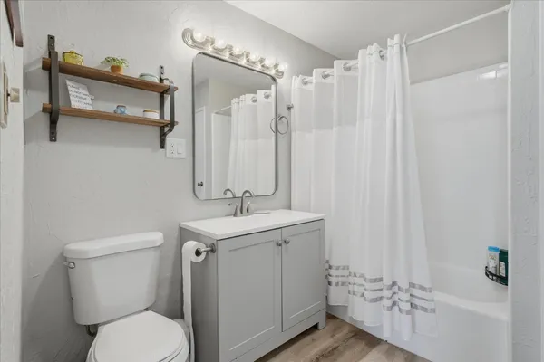 $450,000 | 45430 Lauri Lane, Oakhurst, CA 93644