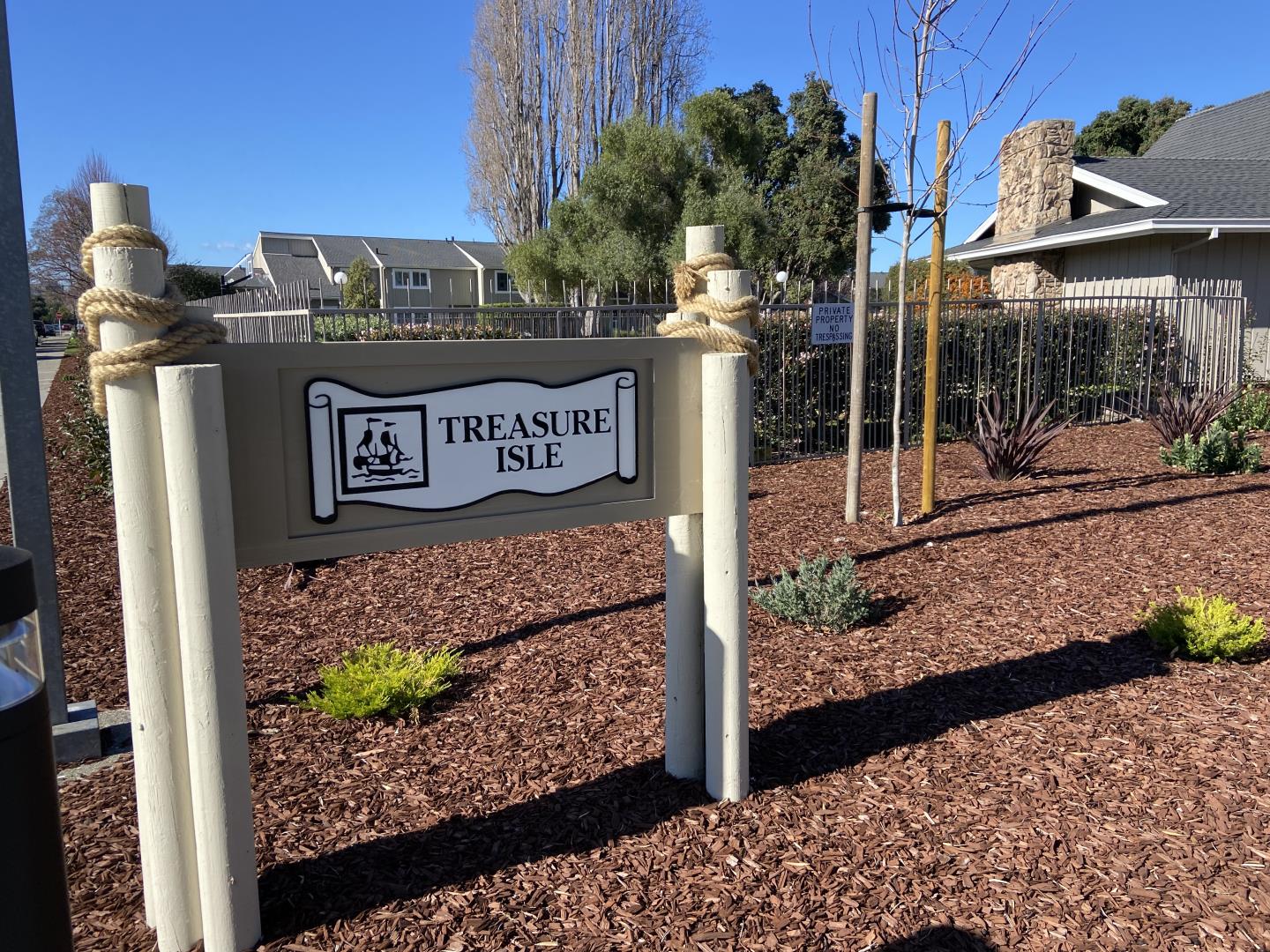 715 Comet Drive Foster City, CA 94404 - Photo 25 of 25 a street sign that is on the side of the road