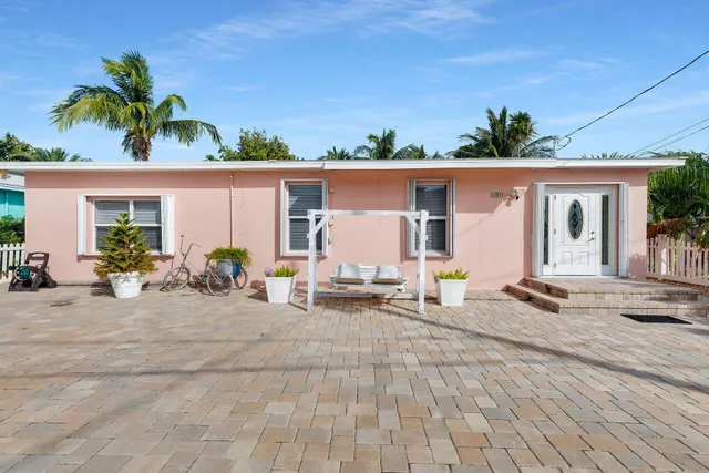 $650,000 | 480 109th Street Ocean, Marathon, FL 33050