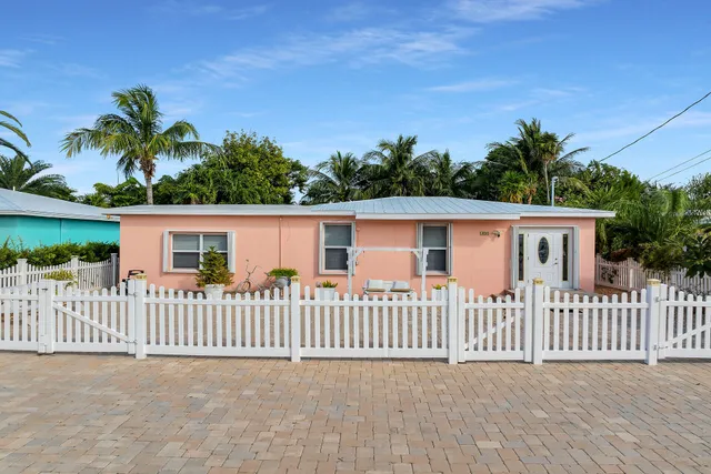 $650,000 | 480 109th Street Ocean, Marathon, FL 33050