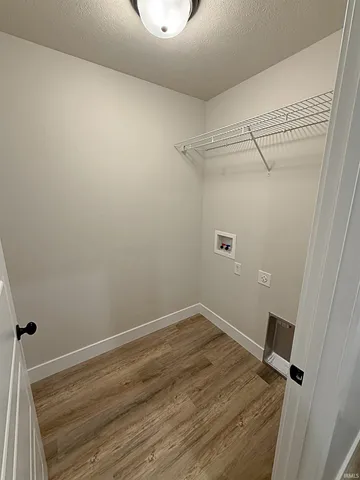 $293,500 | 9 Beacon Way, Washington, IN 47501