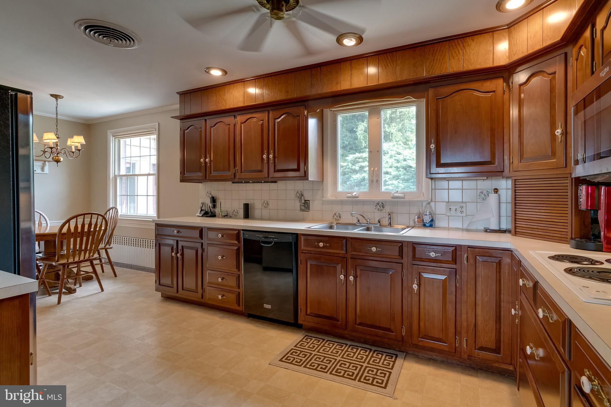 314 Pierson Road Lititz, PA 17543 - Photo 13 of 52