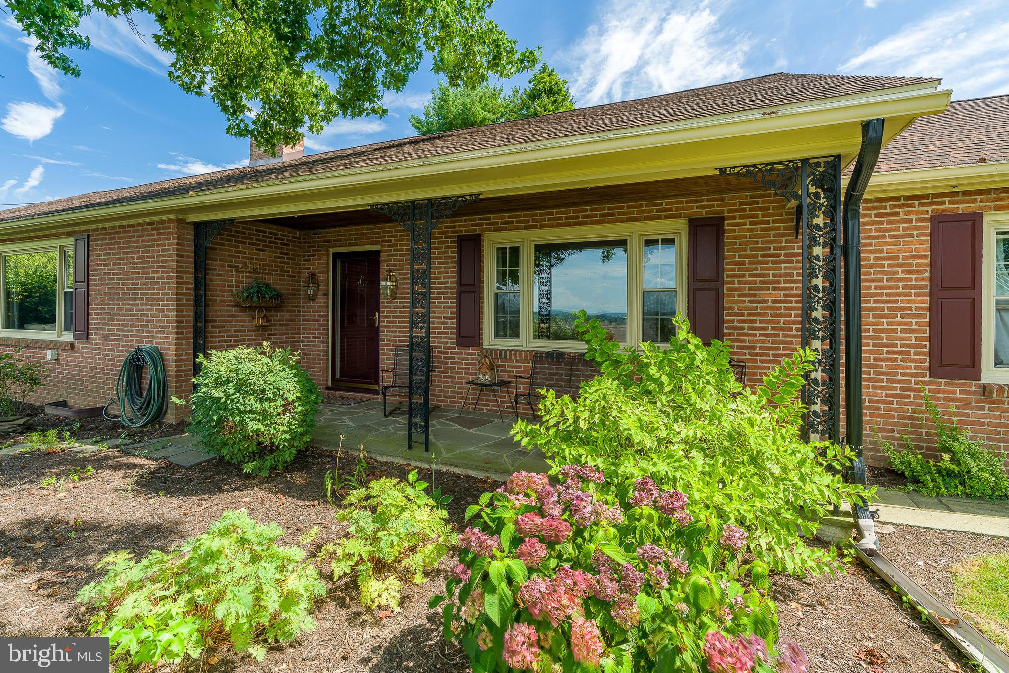 314 Pierson Road Lititz, PA 17543 - Photo 3 of 52