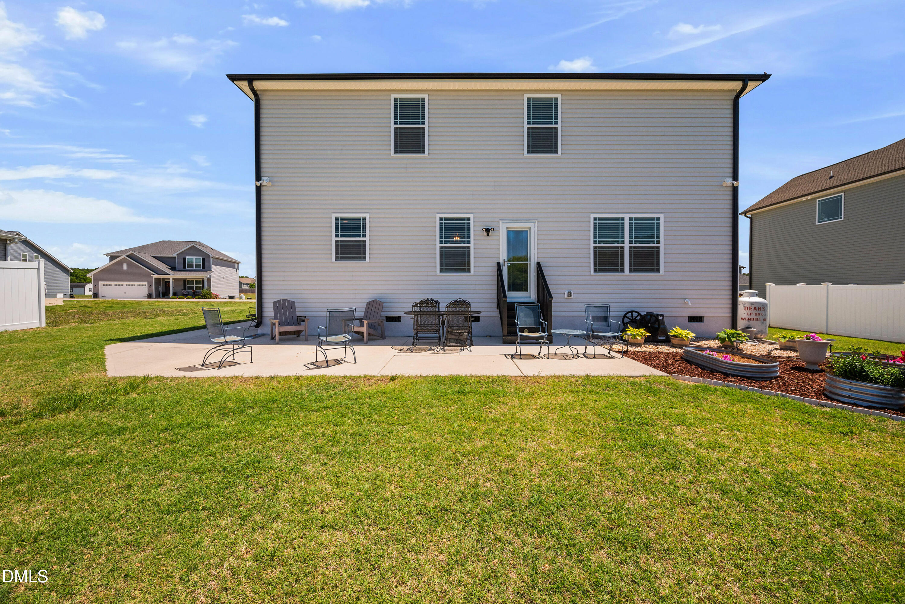 54 Aylebury Ridge Zebulon, NC 27597 - Photo 10 of 76