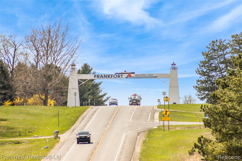 1693 Elm Road Road Frankfort, MI 49635 - Photo 9 of 58
