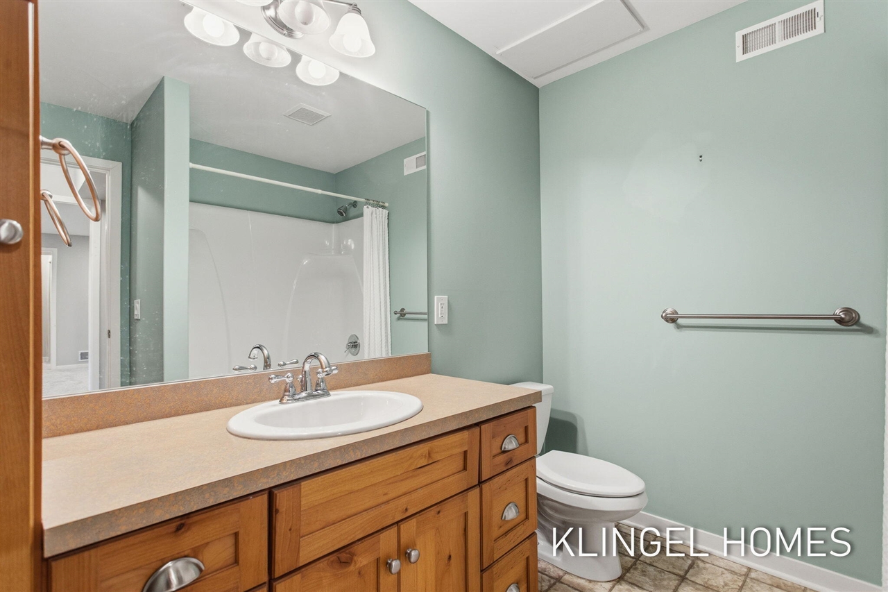 16480 Springvale Court Spring Lake, MI 49456 - Photo 33 of 46