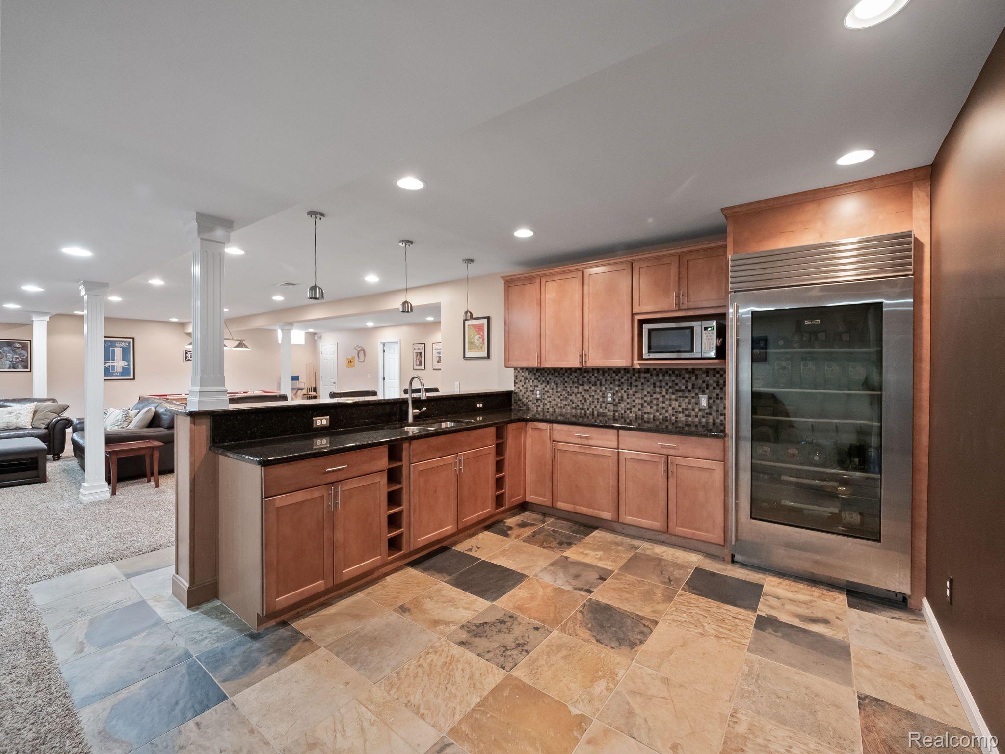 6834 Woodcrest Ridge Clarkston, MI 48346 - Photo 48 of 55 Gallery Image 48