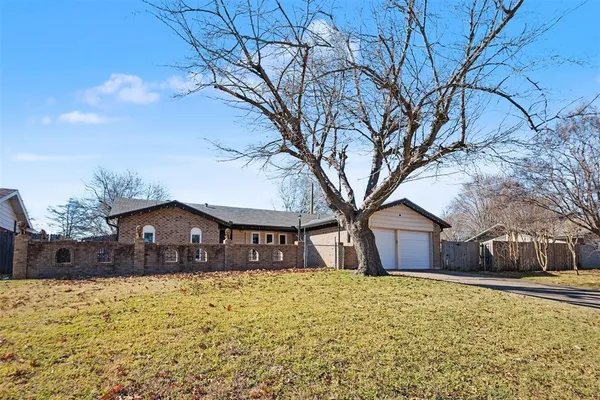 $330,000 | 2002 Cottie Lane, Arlington, TX 76010