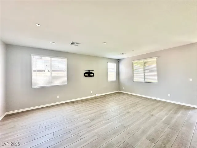 $4,995 | 1297 Ventura Cliffs Avenue, Henderson, NV 89012