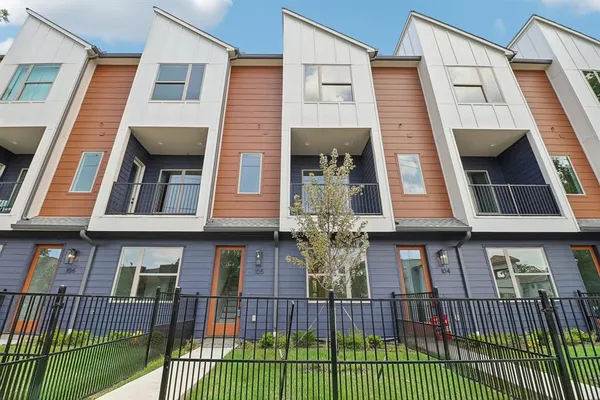 $3,500 | 4204 San Jacinto Street, Unit 103, Dallas, TX 75204