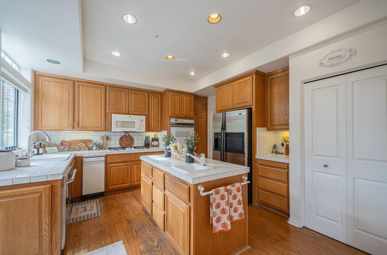 14285 Mountain Quail Road Salinas, CA 93908 - Photo 15 of 57 Gallery Image 15