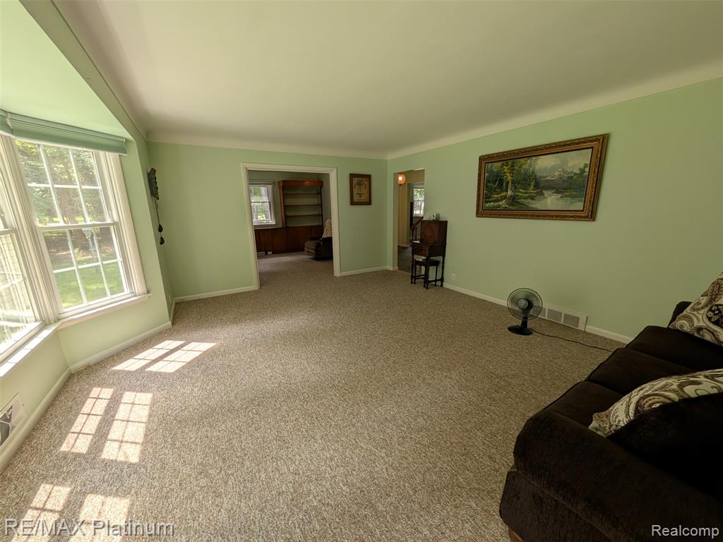 1430 Dauner Road Fenton, MI 48430 - Photo 9 of 41