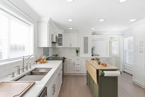 $1,499,999 | 5 Mill Street, Northborough, MA 01532