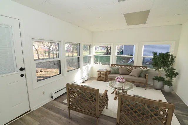 $2,800 | 2309 Sudbury Lane, Geneva, IL 60134