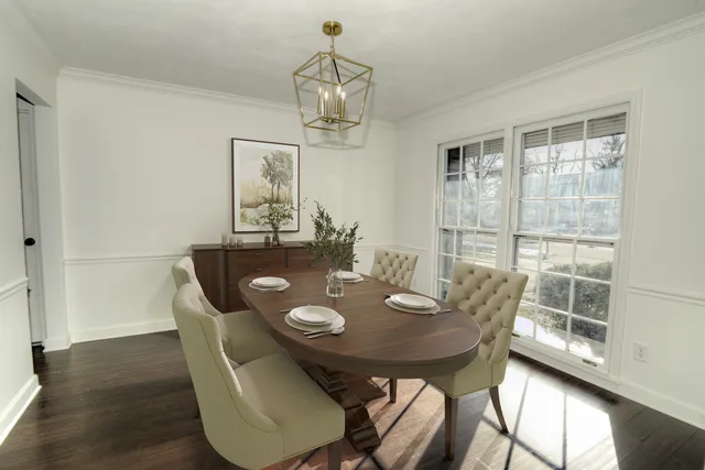 $2,800 | 2309 Sudbury Lane, Geneva, IL 60134