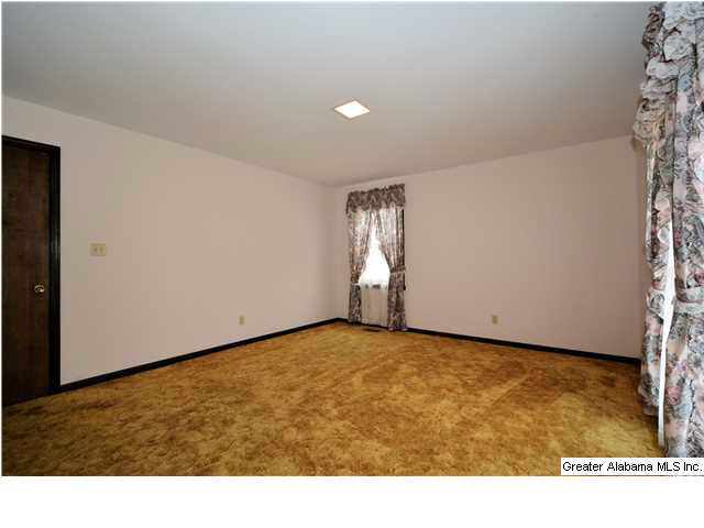 605 Princess Lane Bessemer, AL 35022 - Photo 20 of 31